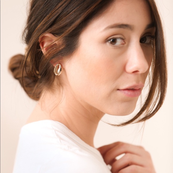 Cowrie Shell Golden Stud Earrings - Picture 2 of 4